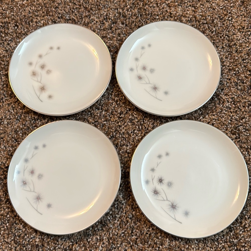 Elegant Floral Dinnerware Set - White